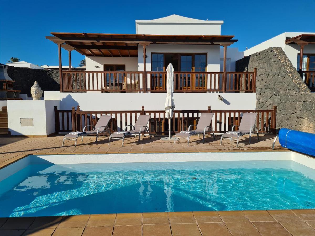 Luxury 4-Bedroom Villa With Heated Pool + Sea View Playa Blanca  Exterior foto